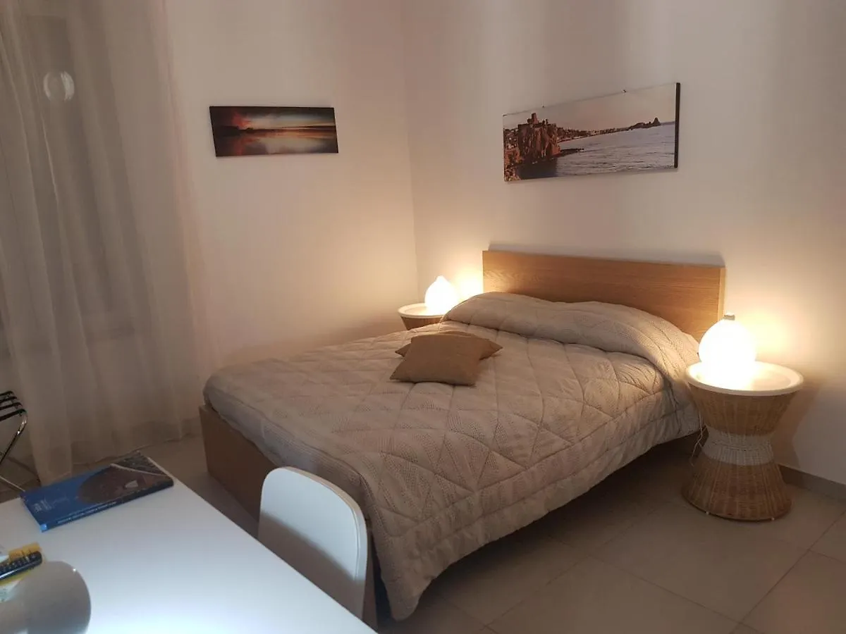 *** فندق مبيت وإفطار باليرمو Buonaluna B&B إيطاليا