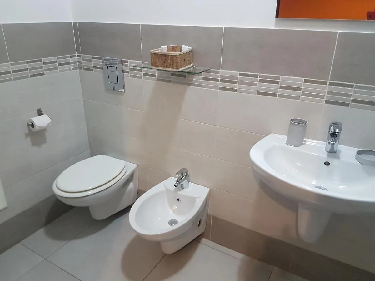 باليرمو Buonaluna B&B